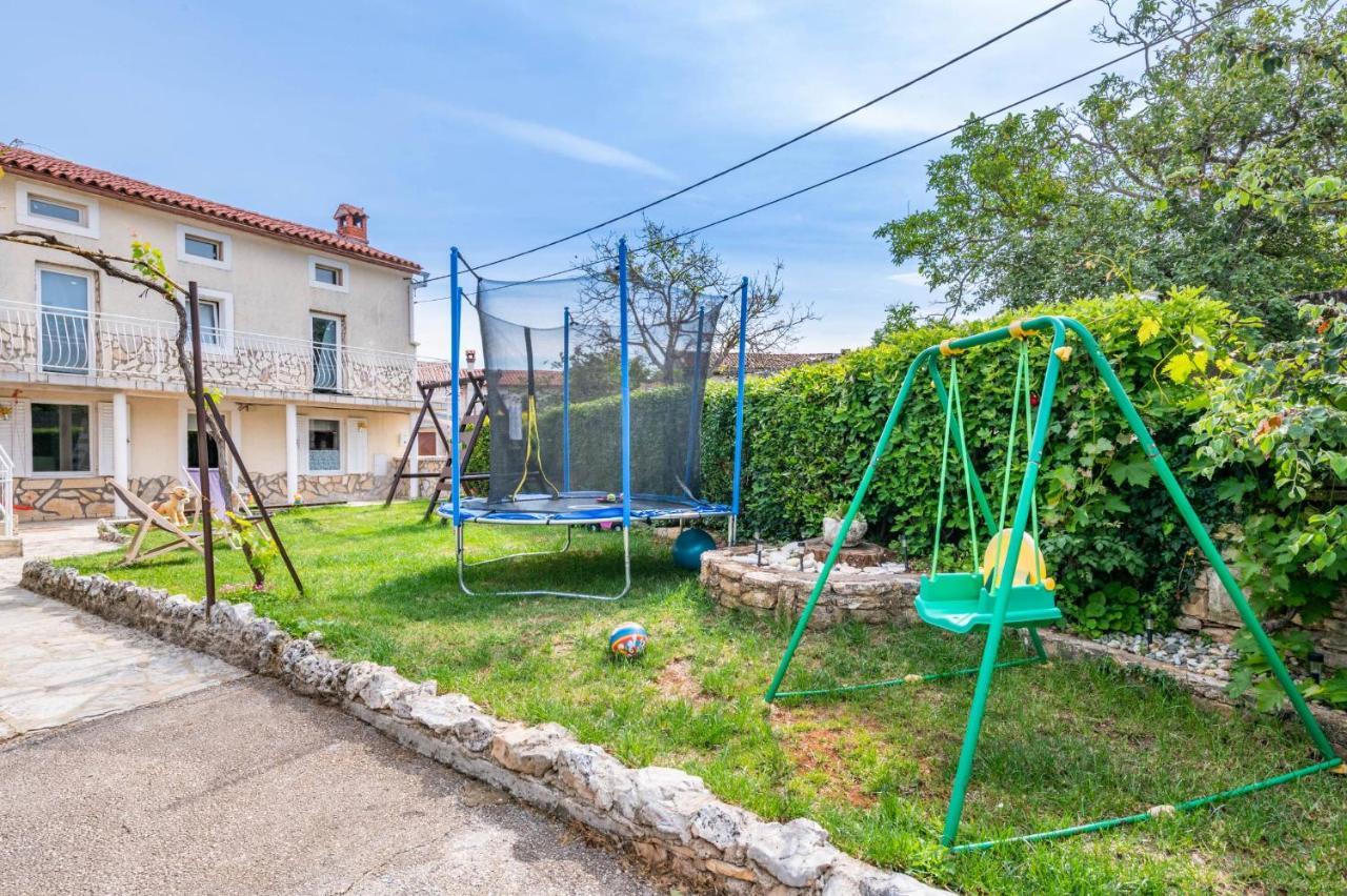 Holiday House Ruba Marčana المظهر الخارجي الصورة