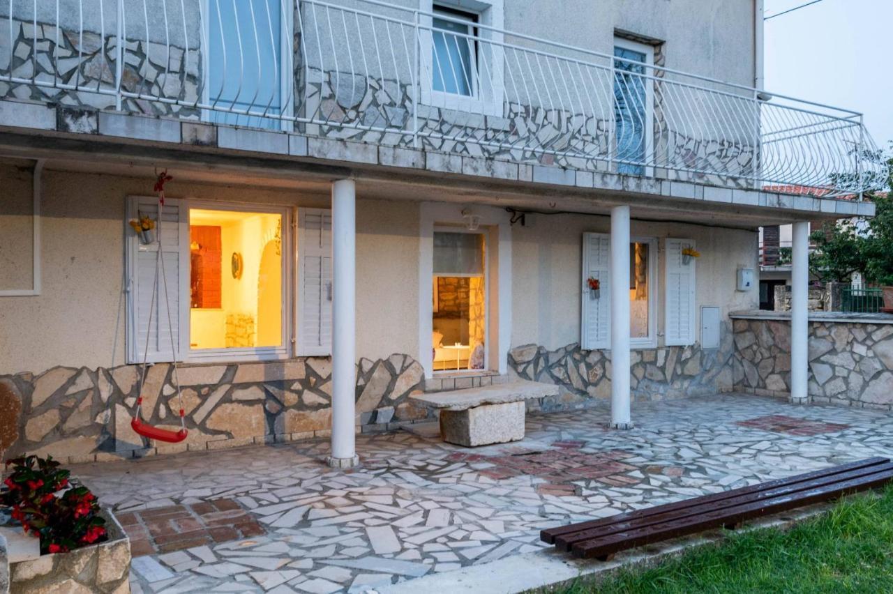 Holiday House Ruba Marčana المظهر الخارجي الصورة