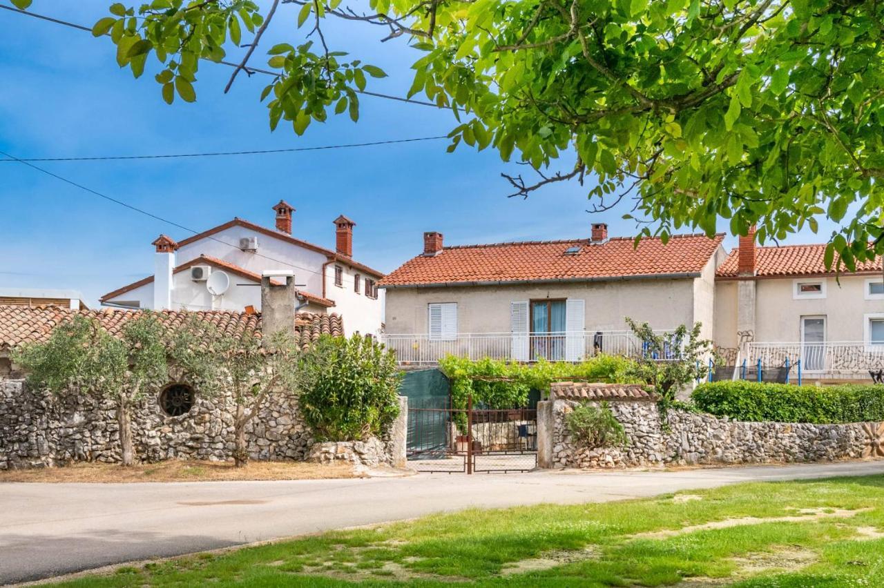 Holiday House Ruba Marčana المظهر الخارجي الصورة