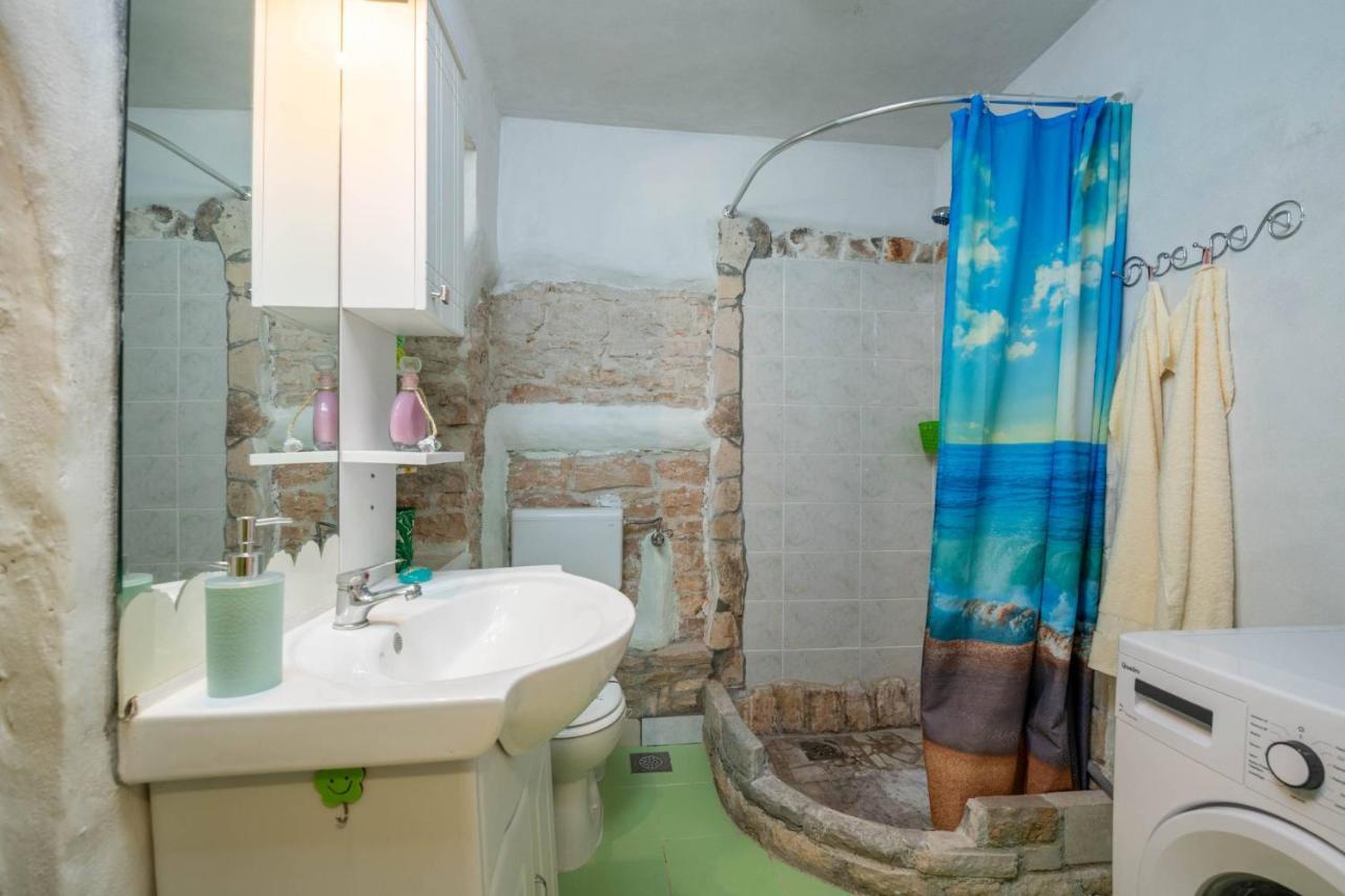 Holiday House Ruba Marčana المظهر الخارجي الصورة